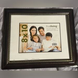 8 x 10 trueliving Picture Frame